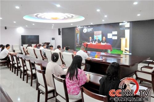 中國有線電視新聞網、長城網、中國網報道河北外國語學院與匈牙利潘諾尼亞大學牽手合作